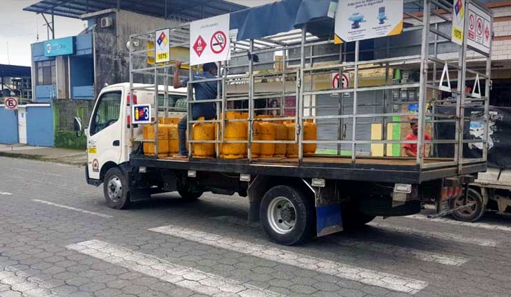 Gas sube a 3 dólares en Santo Domingo